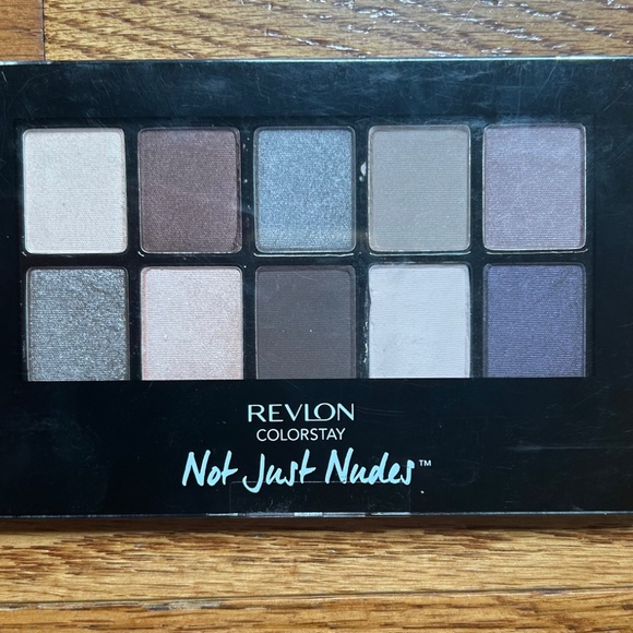 NWT Neutral Toned Makeup Bundle-Revlon Not Just Nudes Eyeshadow & NYX Blush - Picture 5 of 7